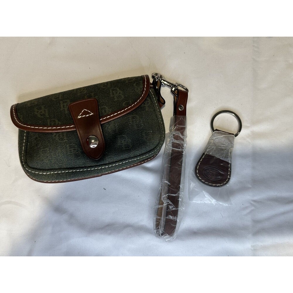 Dooney & Bourke Signature Double Pocket Satchel Bag NWT Green Wristlet Keychain - Picture 14 of 16